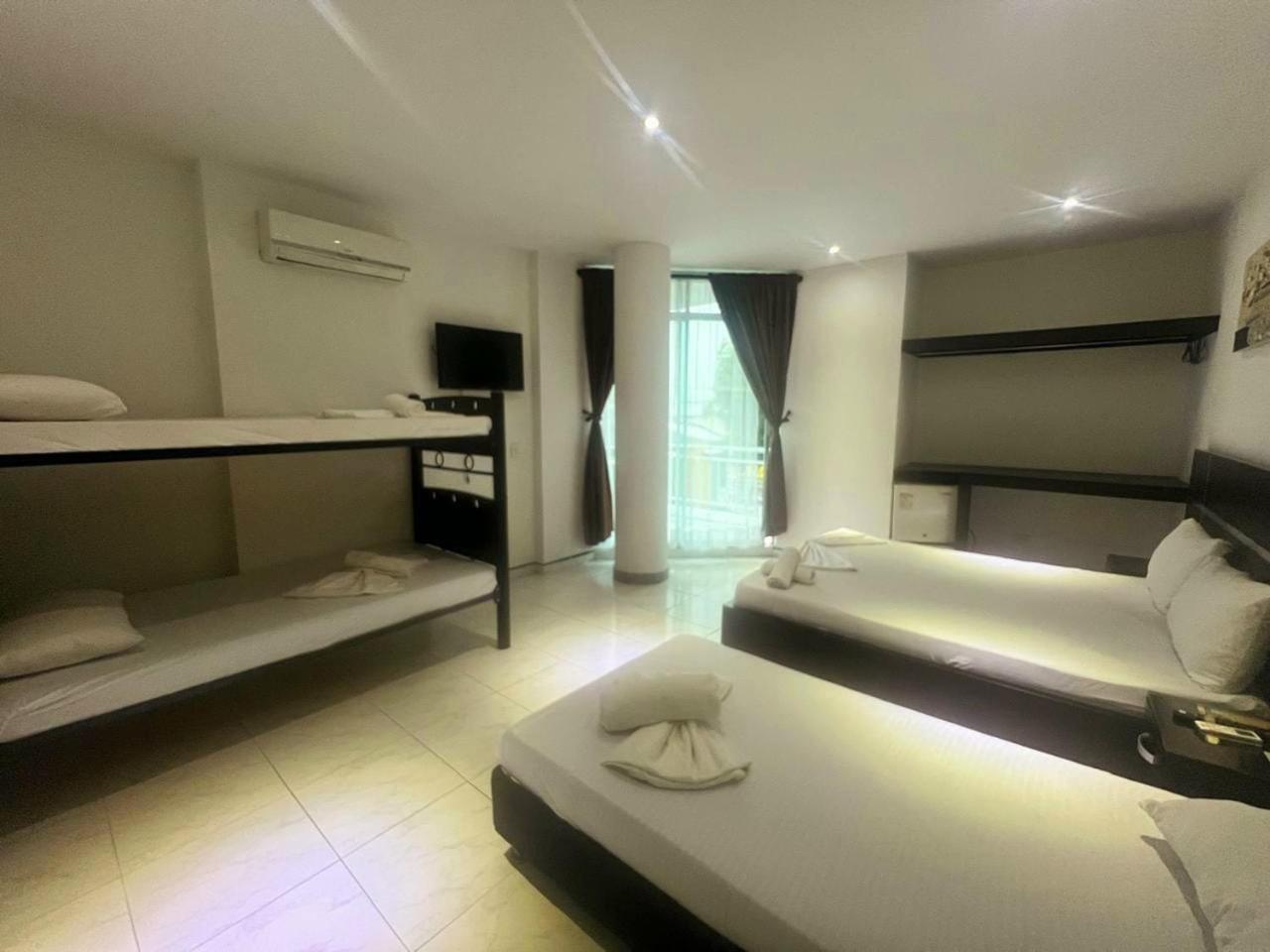 Hotel Suite Royal 梅尔加 外观 照片