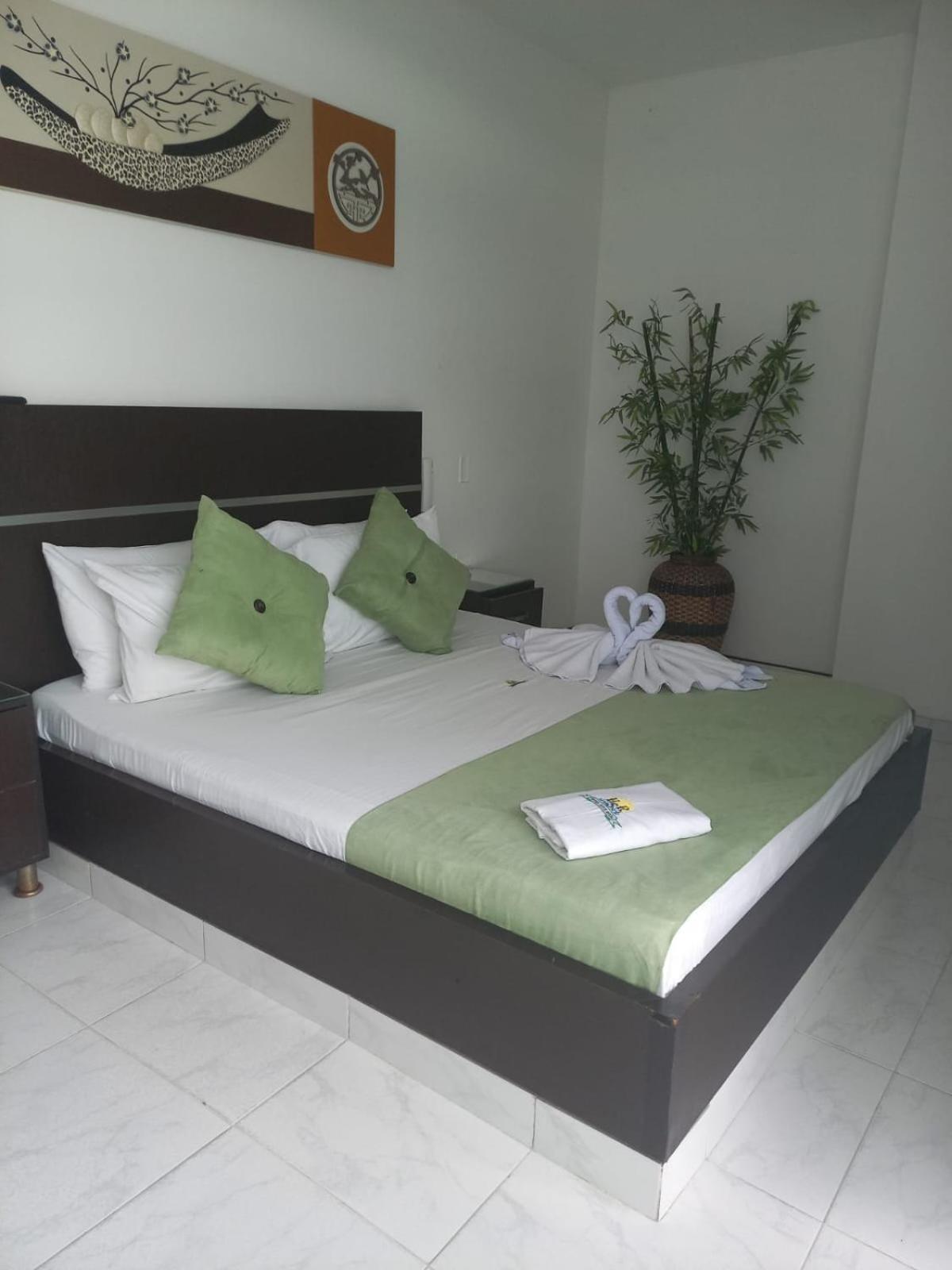 Hotel Suite Royal 梅尔加 外观 照片