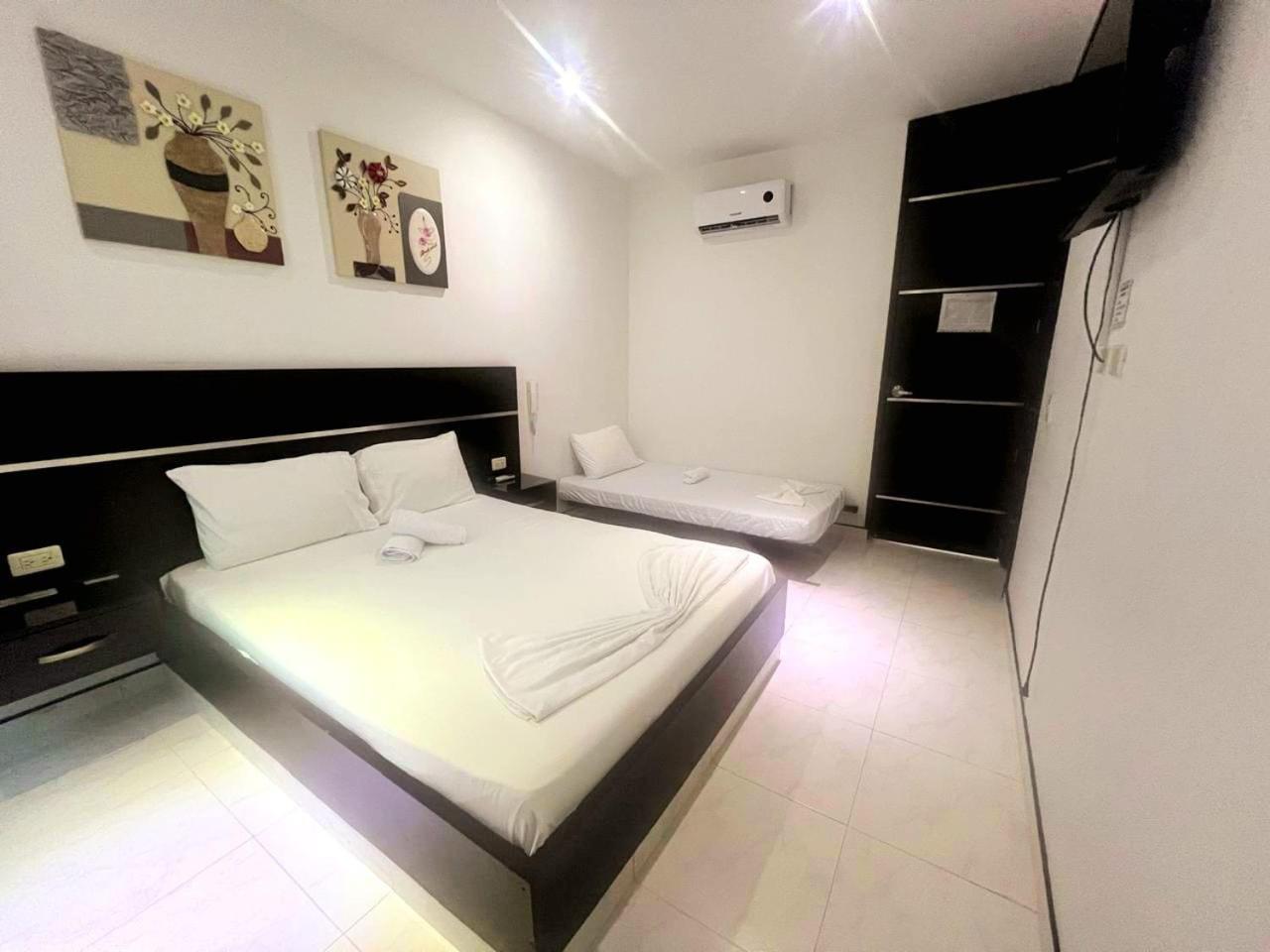 Hotel Suite Royal 梅尔加 外观 照片