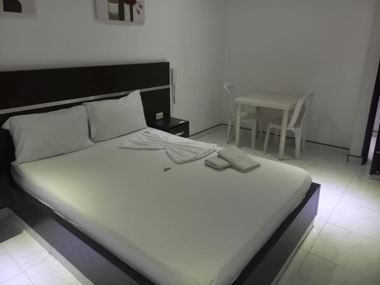 Hotel Suite Royal 梅尔加 外观 照片