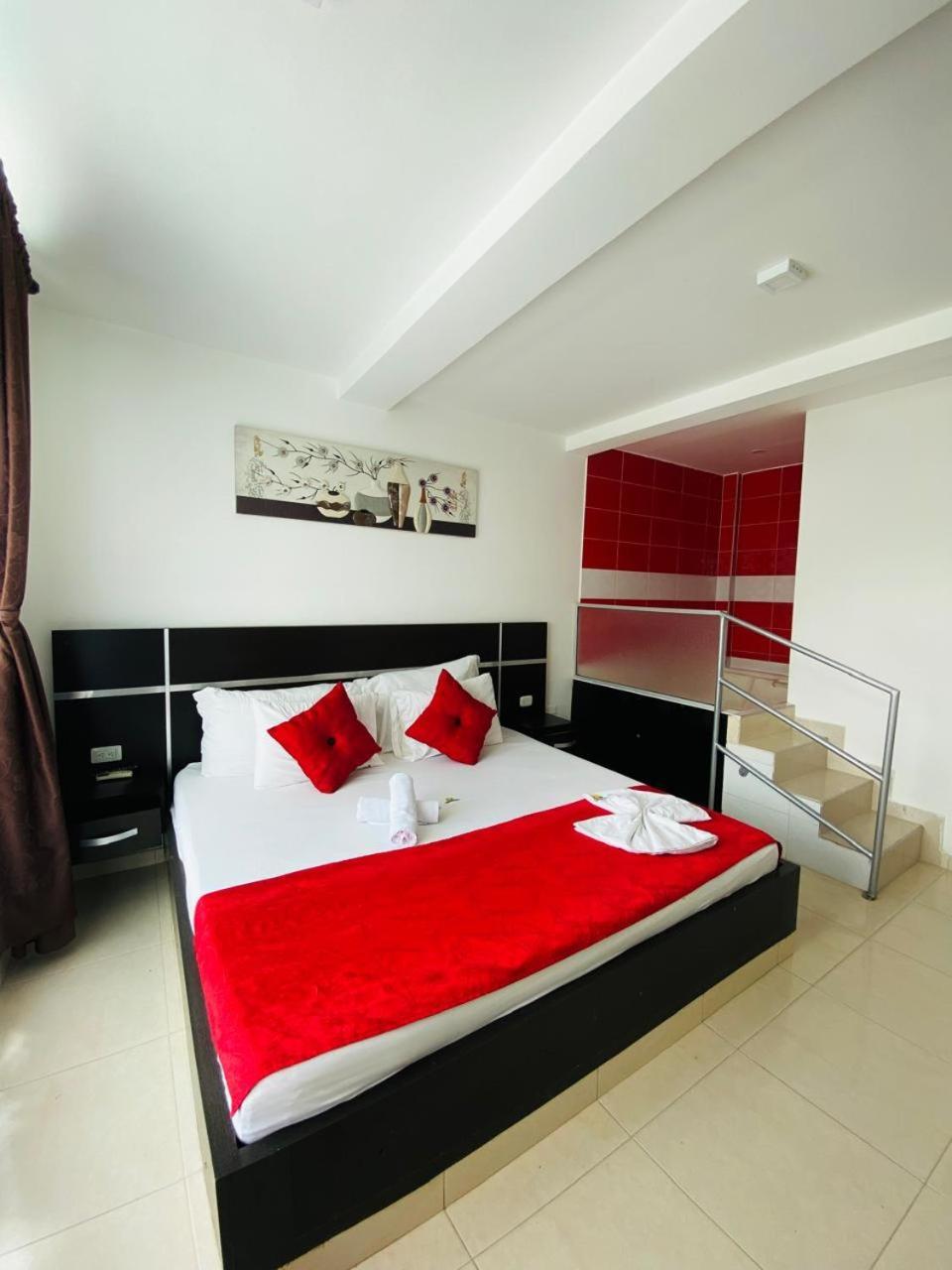 Hotel Suite Royal 梅尔加 外观 照片