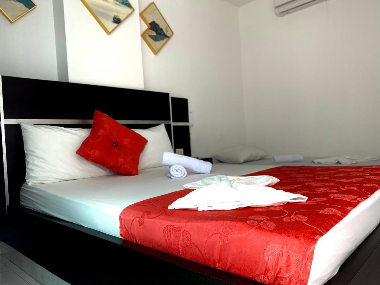 Hotel Suite Royal 梅尔加 外观 照片