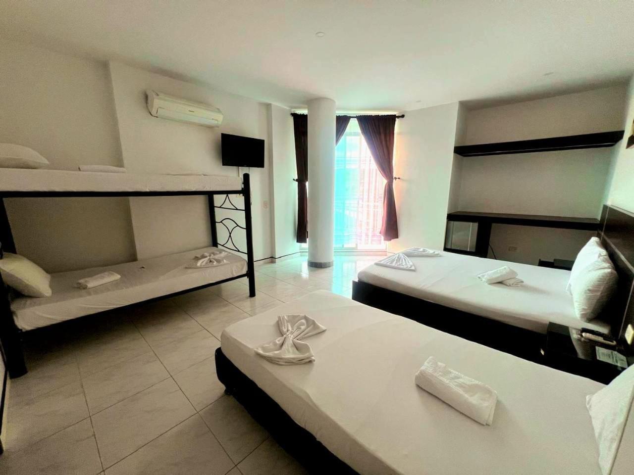 Hotel Suite Royal 梅尔加 外观 照片