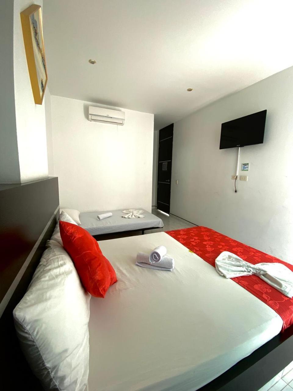 Hotel Suite Royal 梅尔加 外观 照片