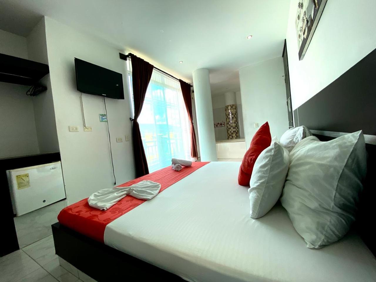 Hotel Suite Royal 梅尔加 外观 照片