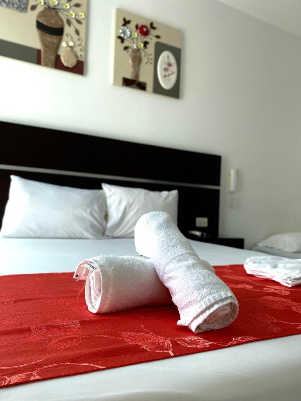 Hotel Suite Royal 梅尔加 外观 照片